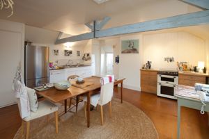 Kitchen / Diner- click for photo gallery